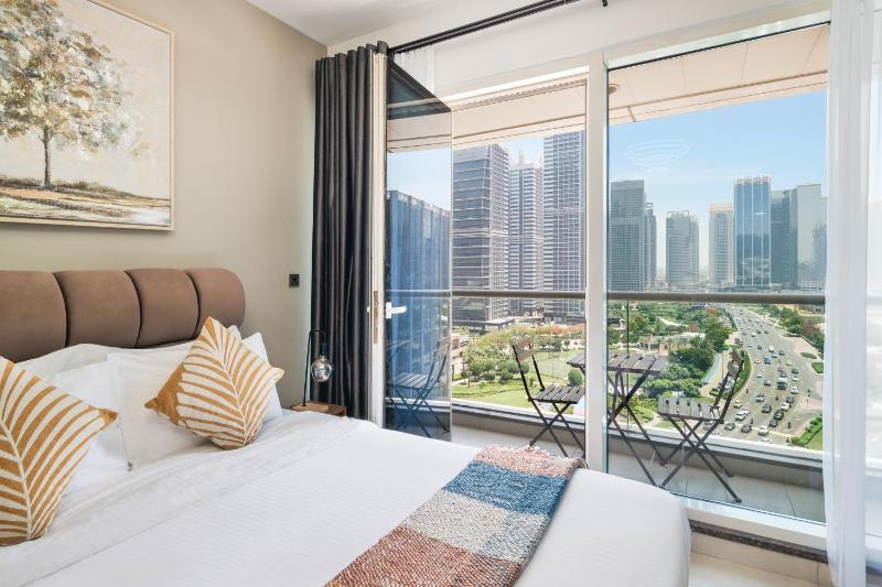 Furnished Studio In Arch Tower, Jlt Near Metro — забронировать отель в Дубае