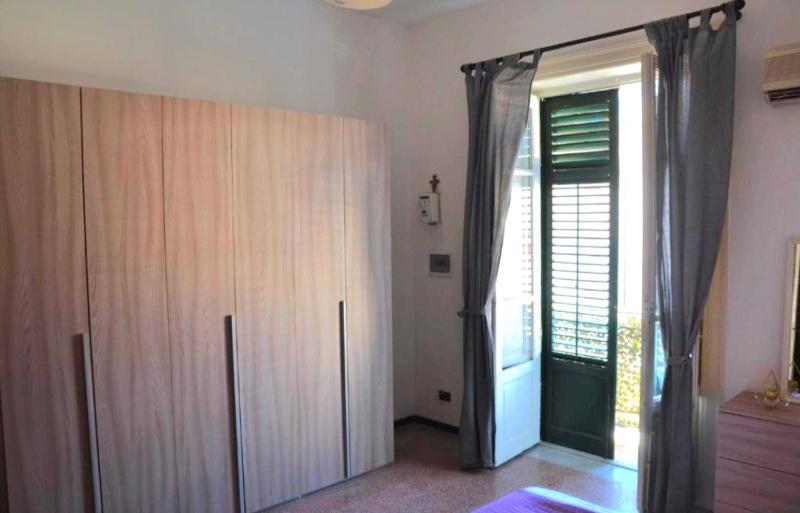 Lili House — забронировать отель в Палермо
