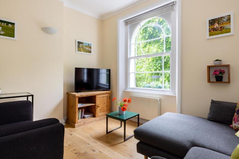 Little Picnic in the Park - 1 Bedroom by Hyde Park — отель в Лондоне, Соединенное Королевство