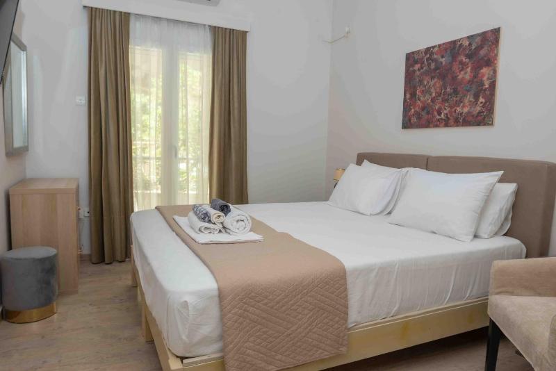 Цены на Alpha- Athenian apartments в Афины