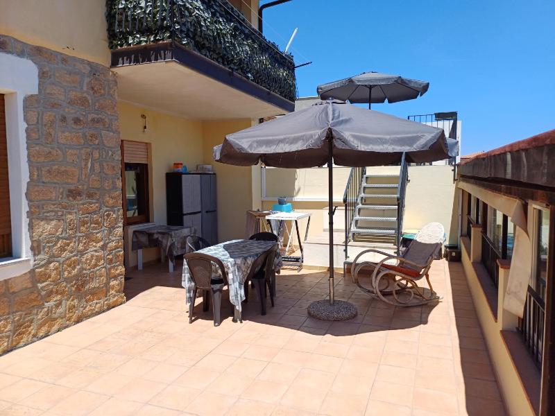 Lungomare Bed Rooms a Santa Maria Navarrese - Elegante B&B fronte mare