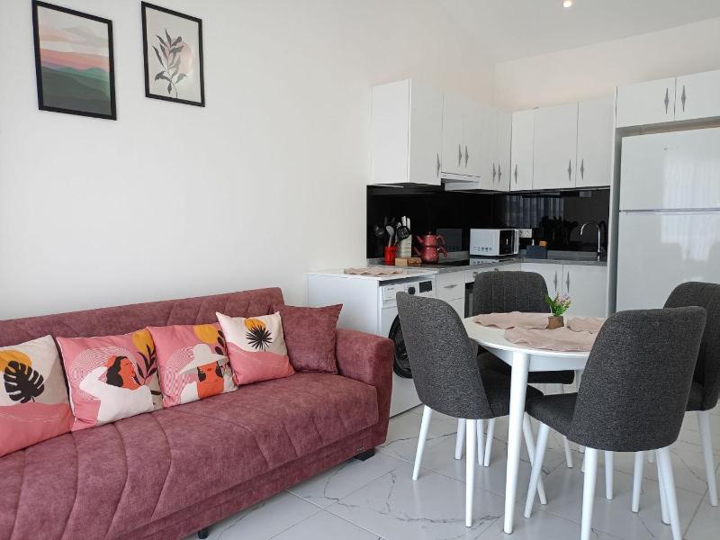 Art Life apartments (Sunset) — отзывы гостей и цены