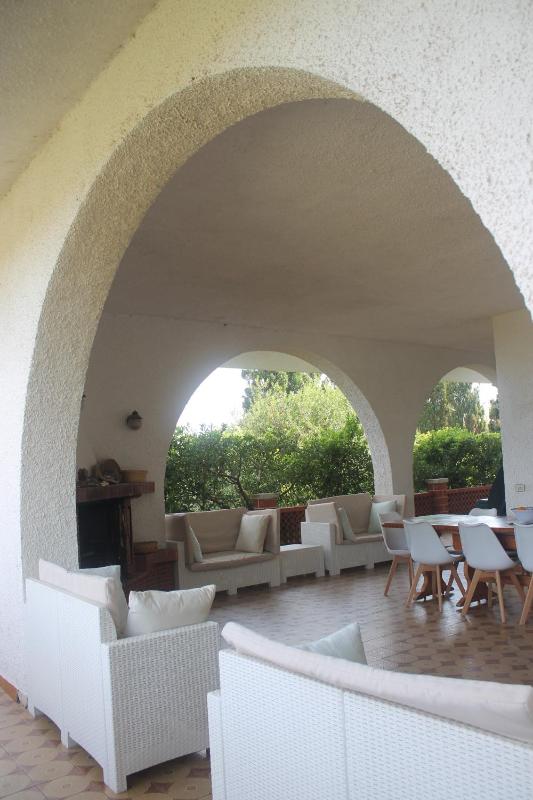 Villa Bianca a Sorso - Spettacolare villa vista golfo