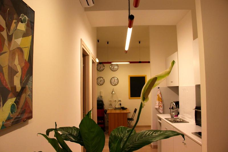 Цены на Lo Studio Guest House в Риме