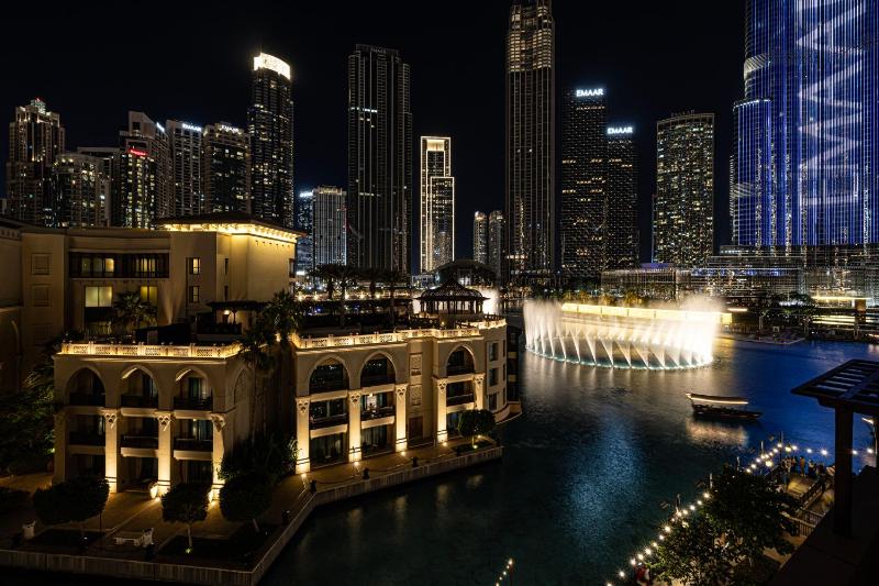 2-bed front-row views of Fountain and Burj Khalifa — комфортный отель в Дубае