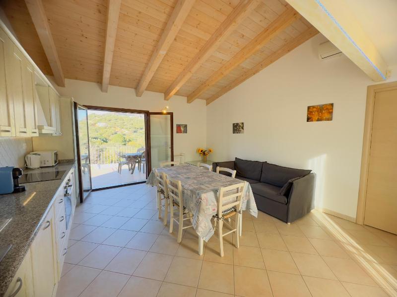 Dommu Imbirdi a Tertenìa - Panoramico Appartamento Mare