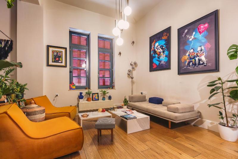 Thisseion Lofts George — забронировать отель в Афины