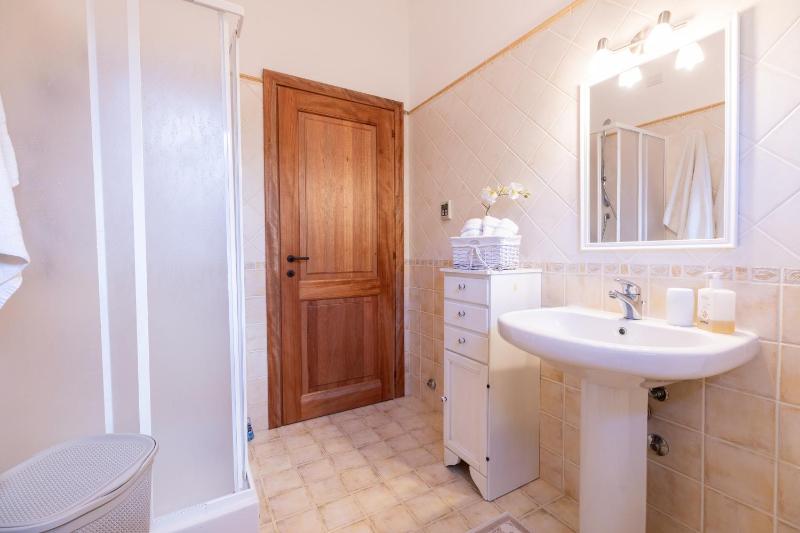 Stazzo a Olbia - Incantevole Casa Vacanze con Giardino