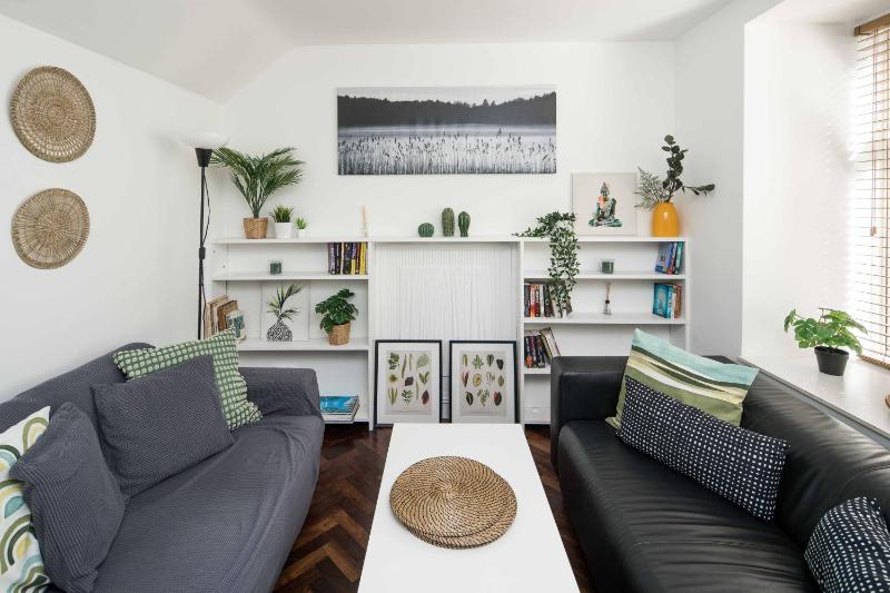 NEW Stunning 2BD Mews Flat Paddington — забронировать отель в Лондоне