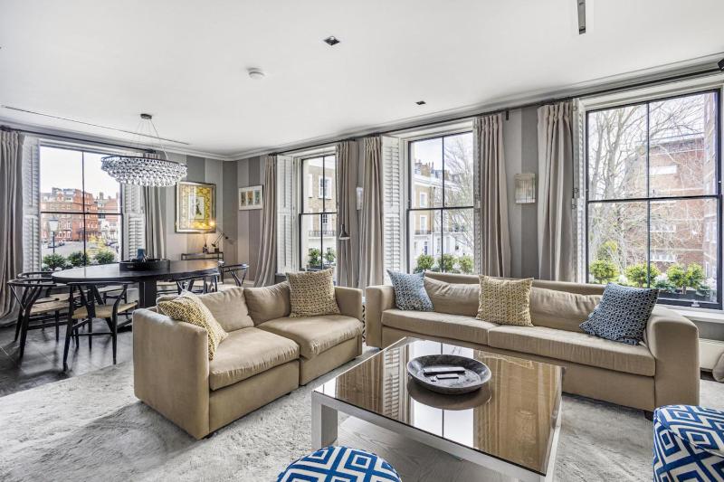 Luxurious Apartment - Denyer Street — отель в Лондоне, Соединенное Королевство
