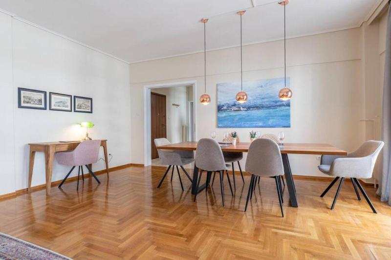 Цены на Amfitritis family lux apartment at palaio faliro в Афины