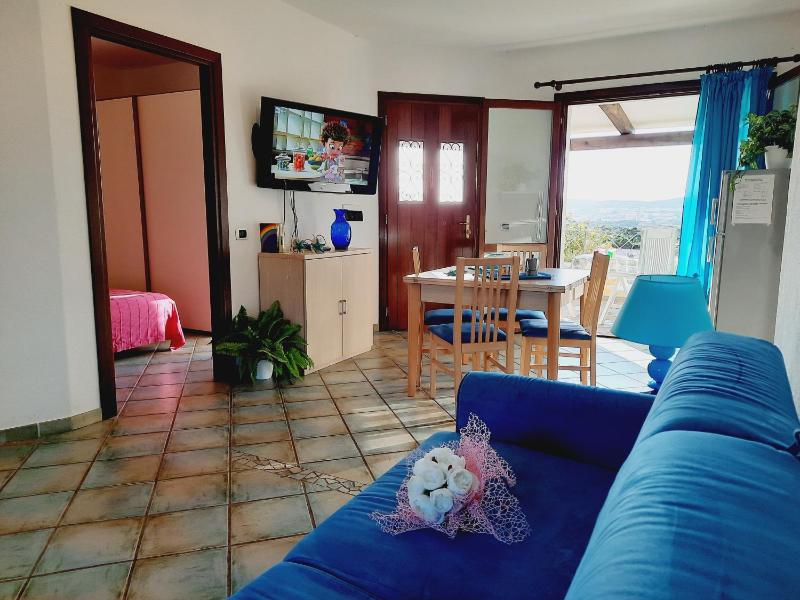 La Filetta Alisei a Santa Teresa: Relax con patio