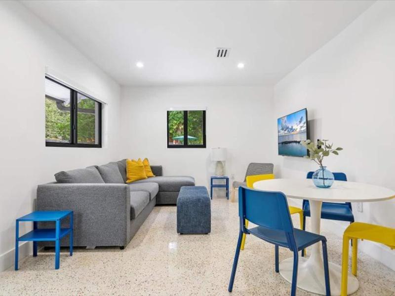 Miami Getaway W Heated Pool & Top Location! — комфортный отель в Майами