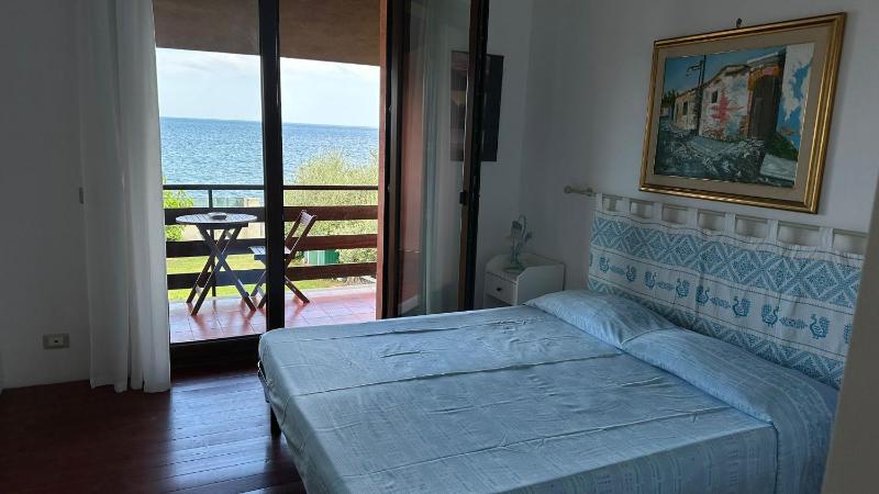 Ajò Faci a Mari - Villa fronte mare a Torre Ulivi