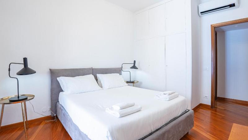 Piazza Navona Elegant And Central Three-room Apt — комфортный отель в Риме
