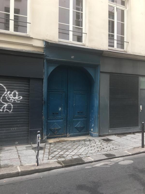 Charmante chambre de bonne a Montorgueil Paris — отель с удобствами в Париже