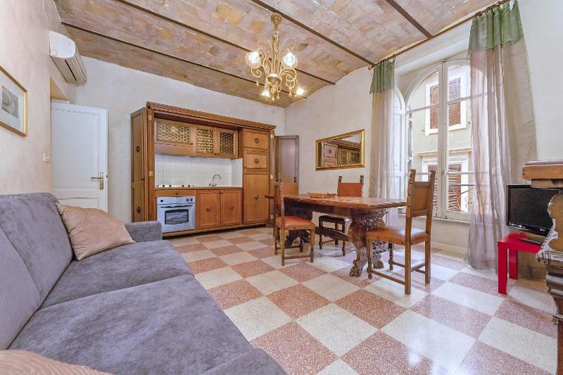 Цены на Borgo Vittorio в Риме