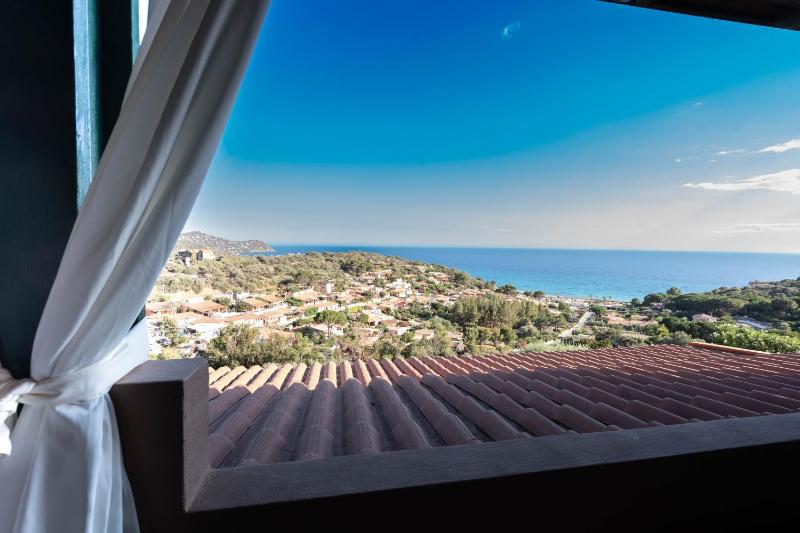 Villetta Panoramica a Geremèas - Splendida vista mare