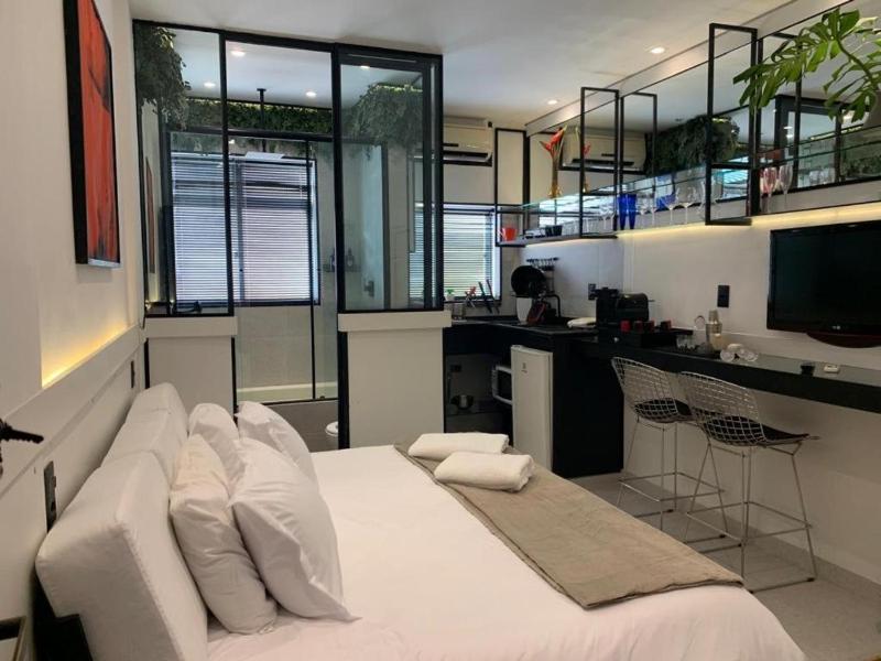 Цены на Real Apartments 072 - Studio de luxo com hidromassagem em Copacabana в Рио