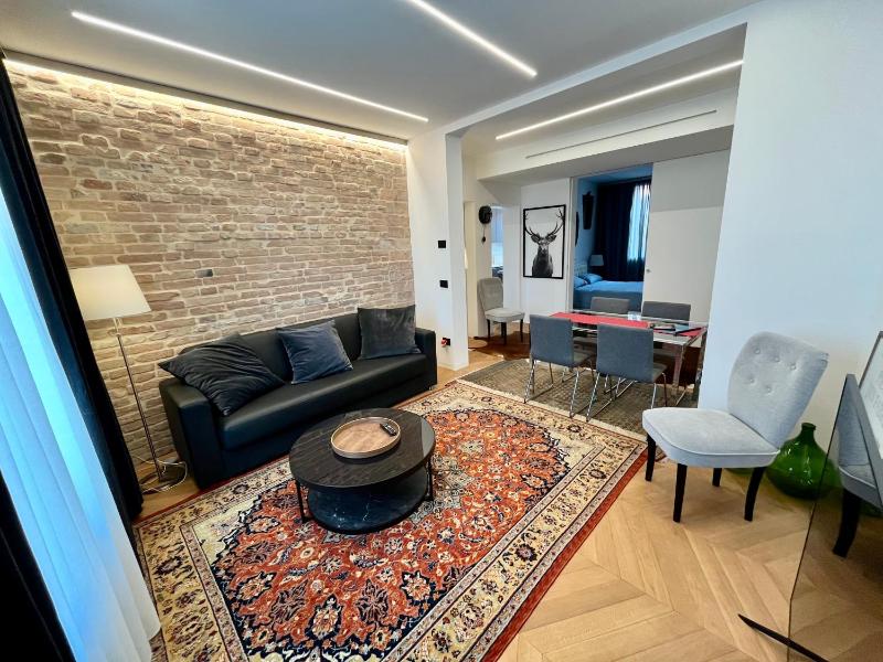Suite Falier- Luminosa Venezia — отель с удобствами в Венеции