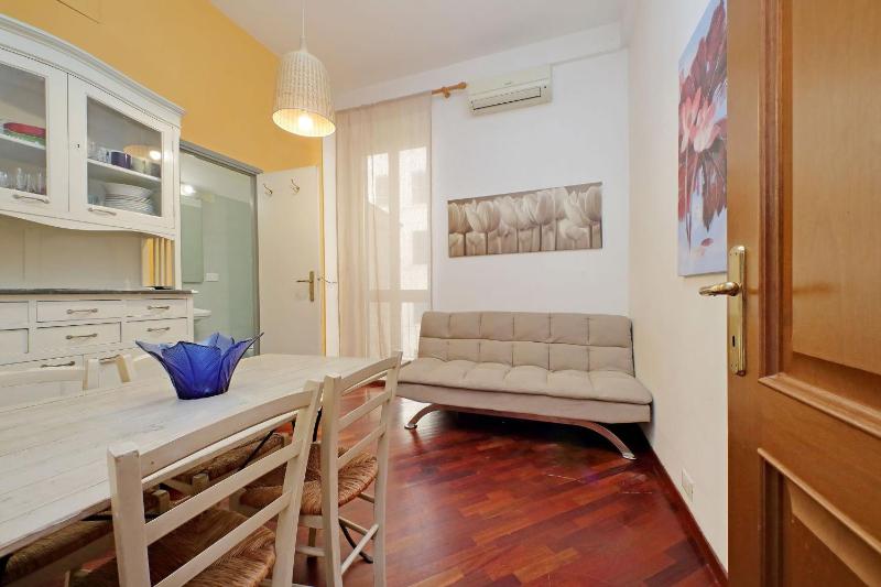 1 Bd With Balcony San Giovanni — отель в Риме, Италия