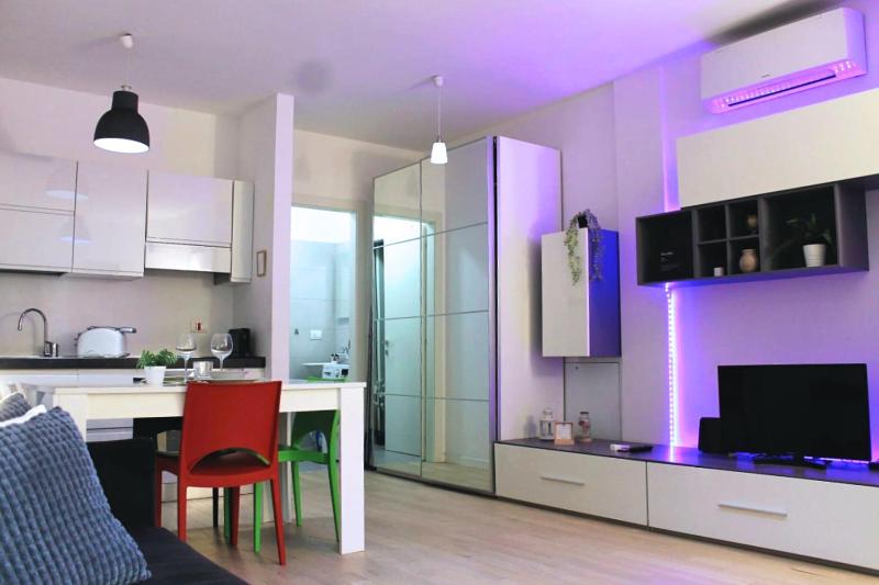 YR Apartments Milan - Navigli — отель в Милане, Италия