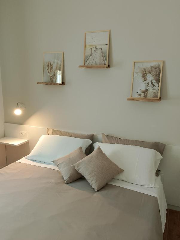 Mavi Rooms a San Gavino - Accogliente B&B con giardino