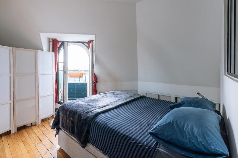 Amazing View 2BD Apartment Montmartre! — забронировать отель в Париже