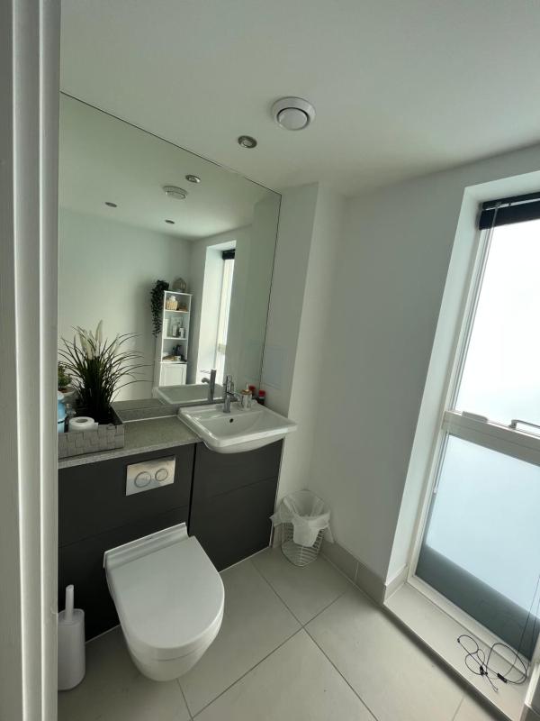 Spacious & Family Friendly 3BD House - Stratford — отель с удобным расположением в Лондоне