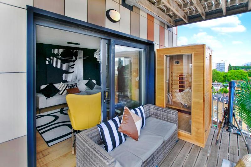 Unique Sky View -2 Bed Apartment — отель в Лондоне, Соединенное Королевство
