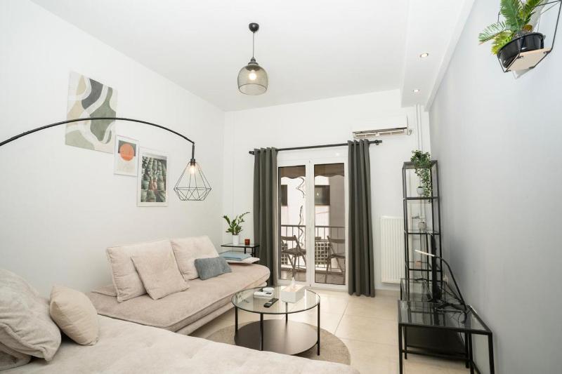 Cozy 1 bedroom apartment in the heart of Pangrati — отзывы гостей и цены