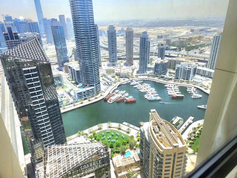 Marina View Luxury Apartment — отель с удобным расположением в Дубае
