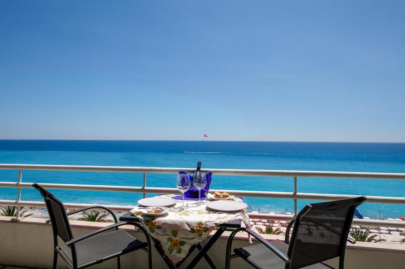 Wonderful Apartment on Sea — отель в Николь, Франция