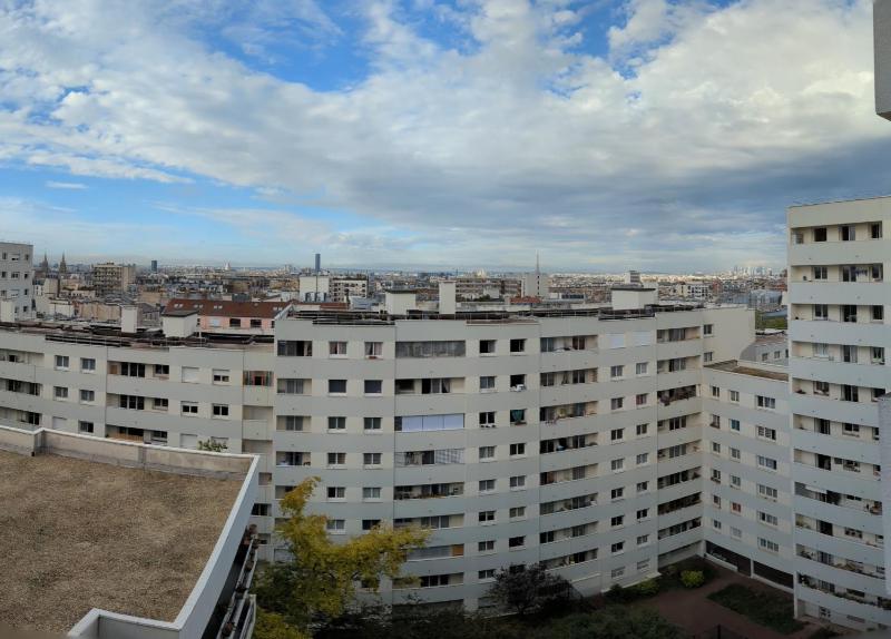 Цены на Charming Studio with Eiffel View в Париже