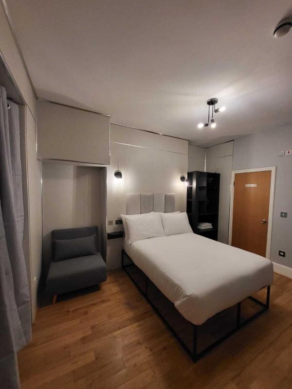 FB3- Basement Studio Fits 2 Near Hyde Park — забронировать отель в Лондоне