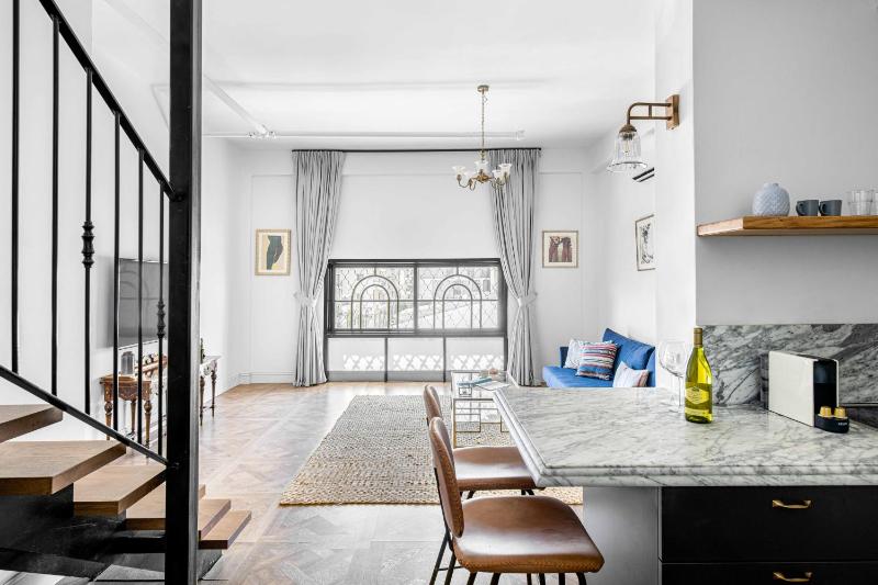 Kubler's House - By Beach Apartments TLV — комфортный отель в Тель-Авиве