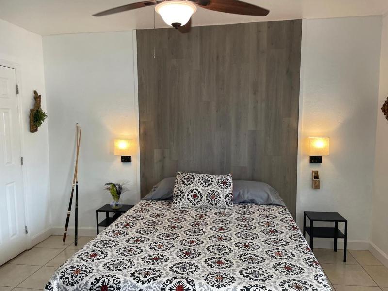 Cozy Studio near Coconut Grove - 7C — забронировать отель в Майами
