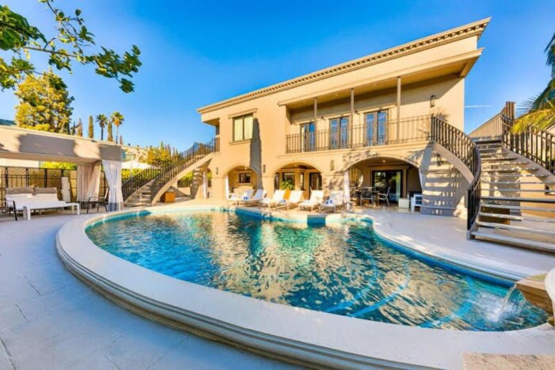 Olympia Luxe Estate — комфортный отель в Лос-Анджелесе