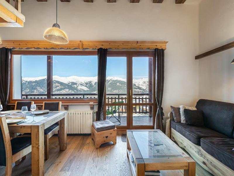 Appartement renove skis aux pieds, pour 5 pers, Courchevel Moriond, Wi-Fi inclus - FR-1-563-70 — отель в Куршевеле, Франция