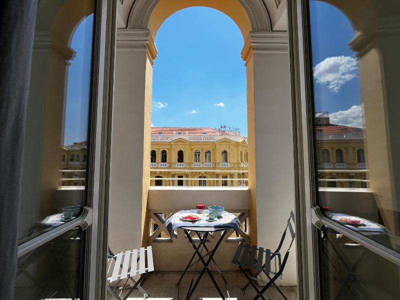 Duomo - Centro Storico e Metropolitana a Due Passi! — забронировать отель в Неаполе