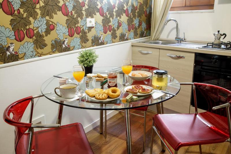 Charme Apartment Campo de' Fiori — отель с удобным расположением в Риме