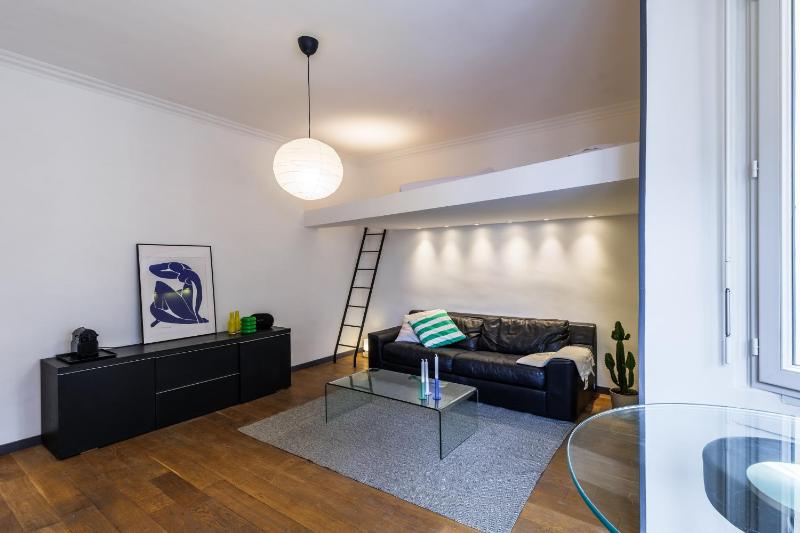 Beau studio Nice centre — забронировать отель в Николь