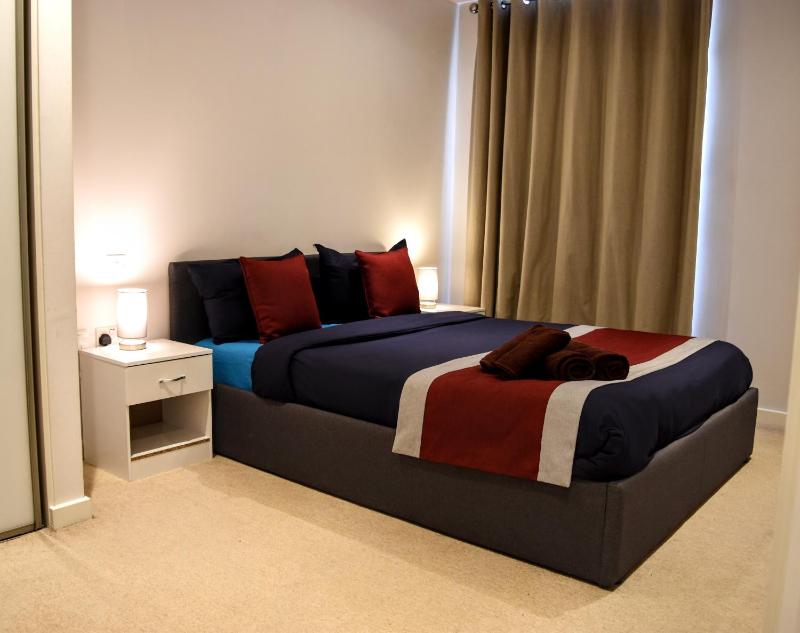 Luxury One Bedroom Flat in Deptford — отель с удобным расположением в Лондоне