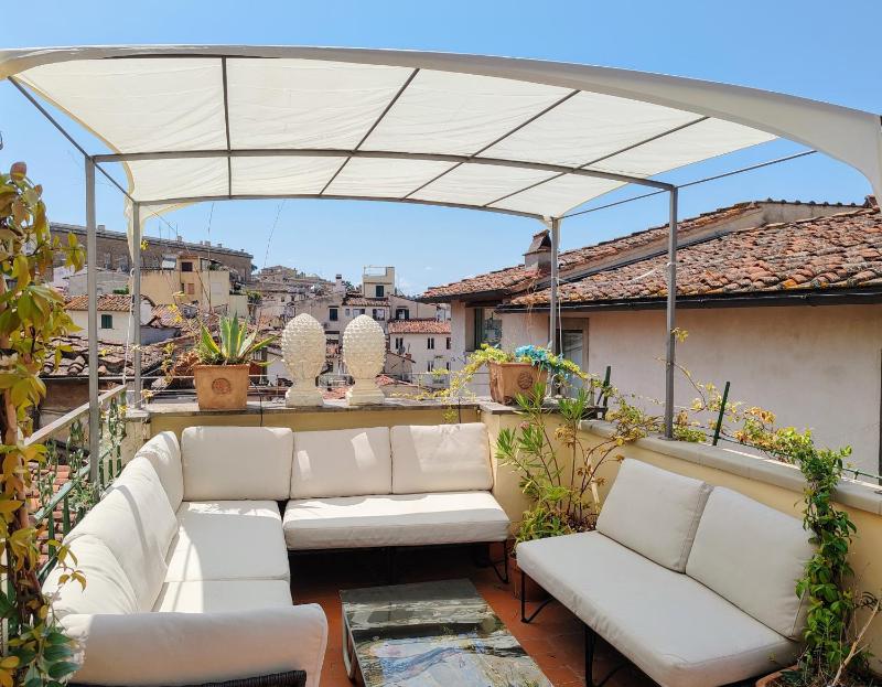 Borgo San Jacopo Penthouse by 360Rentals — отель с удобным расположением в Флоренции