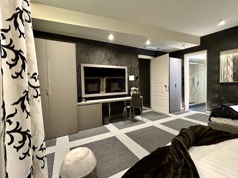 Private Luxury Suites — комфортный отель в Риме