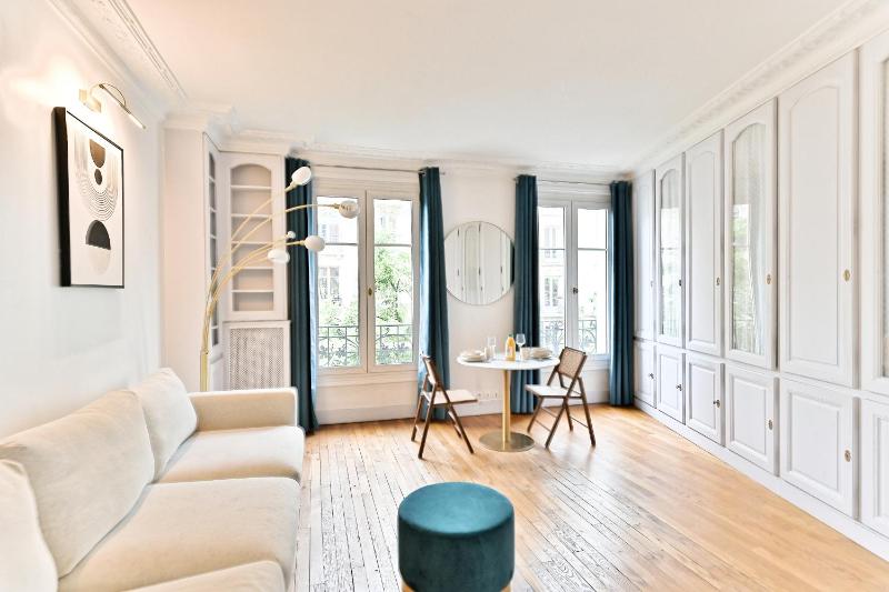 Appartement proche Gare Montparnasse - IV — отель с удобствами в Париже