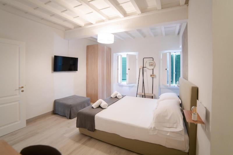 Coco Places Rooms Santa Maria Novella, Centro Storico — отель в Флоренции, Италия