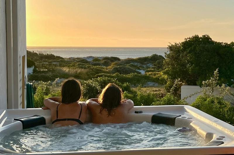 Цены на Secret Beach Villa в Кейптауне