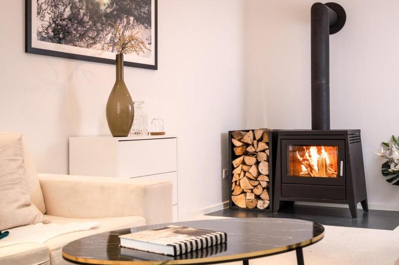 Central Home With Fireplace Near Underground — забронировать отель в Берлине