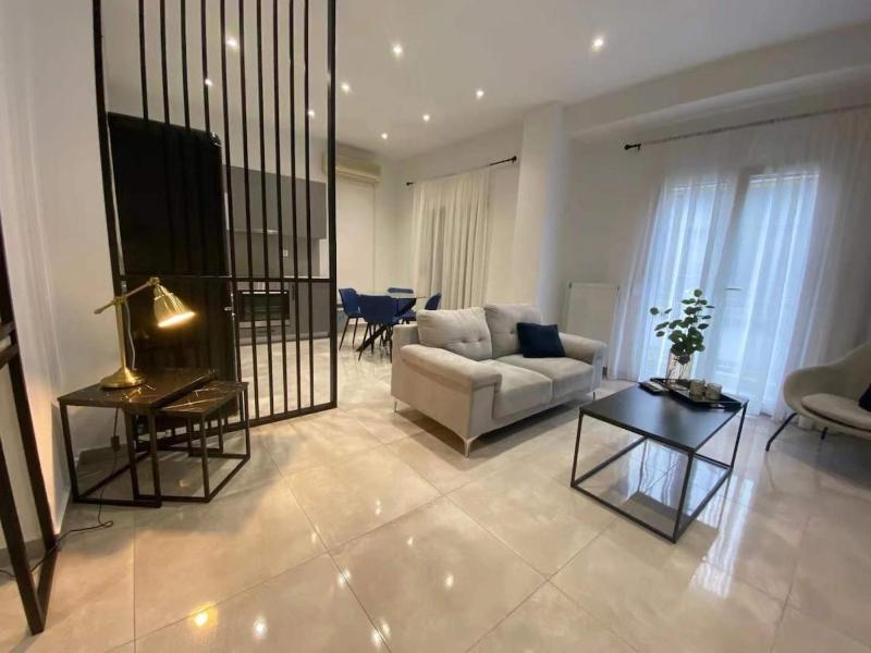 Serendipity 1 Apartment - AT031 — отель с удобным расположением в Афины